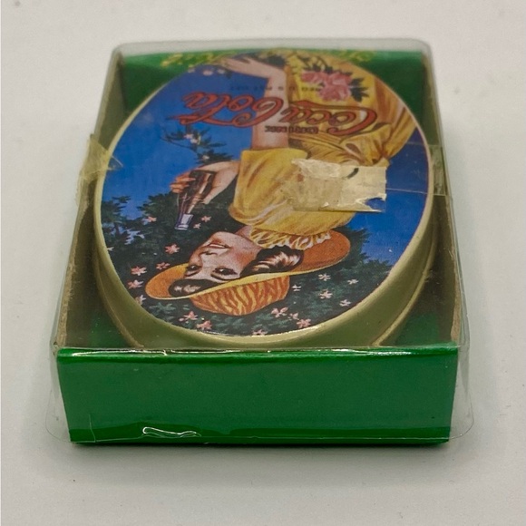 Vintage Coca-Cola Sewing Kit - Picture 7 of 8